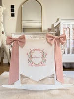 تعليقة سرير مواليد بتصميم حصري – لأن التفاصيل الأو...