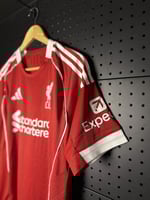 قميص نادي ليفربول 25/26