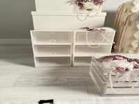 باقة الأنس (22 قطعة) + (10تنسيق)+(15 تنسيق مكياج و...