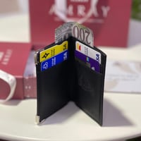 محفظه بالاسم والصوره