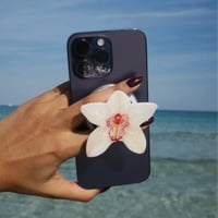 White orchid MagSafe