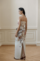 فستان كورسيه كوتور مزين بالكريستال من لالي ديزاين