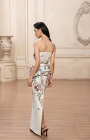 فستان كورسيه كوتور مزين بالكريستال من لالي ديزاين