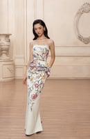 فستان كورسيه كوتور مزين بالكريستال من لالي ديزاين