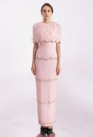 فستان من الميش والتفته الفاخره مزين بالاحجار باللو...