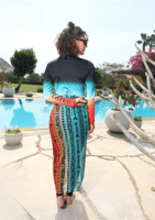 مايوه سباحة مميز من ثلاث قطع يقدم حرية في الحركة و...