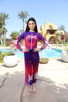 مايوه سباحة بثلاث قطع بتصميم رياضي عصري يوفر تغطية...