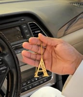 تعليقه سياره بالاسم والحرف