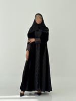 عبايه توق كلوش كامل قماش مخمل بتدخيل دانتيل