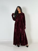 عبايه شوق نص كلوش بقماش مخمل ثلجي ناعم بفتحه اصبع...