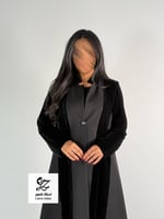 عبايه بليزر بقماش مخمل كوري مع جوخ خفيف