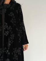 عبايه لارين كلوش بقماش مخمل مطبوع