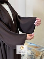 عبايه دبل كلوش كم وسيع بقماش بلاك بيري بني