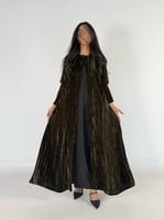 عبايه شوق كلوش بقماش مخمل مكسر خفيف بفتحه اصبع