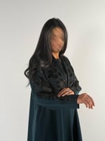 عبايه لارا كلوش بقماش كريب اندنوسي بتدخيل دانتيل