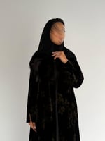 عبايه لارين كلوش بقماش مخمل مطبوع