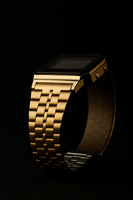 كاسيو جرس ذهبي ميناء اسود.