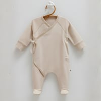 بربتوز مواليد بيج بتصميم لف وأقدام مغلقة للأطفال ح...