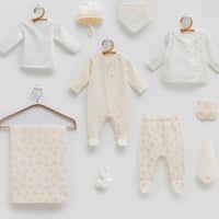 طقم استقبال مواليد بناتي مشجر 10 قطع سكري مع مهاد...