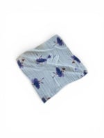 فوطة تجشؤ موسلين للأطفال بنقشة كلاسيكية مع أذني أر...