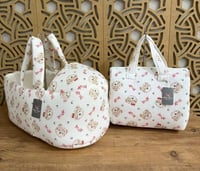 طقم مواليد قطعتين سرير متنقل وحقيبة حفاضات قماش قط...