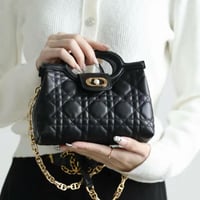 ديور جولي شامل الملحقات