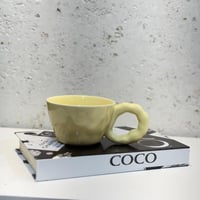 كوب قهوة سيراميك اصفر