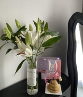 فازة ليليوم طبيعي + برج الكوكيز