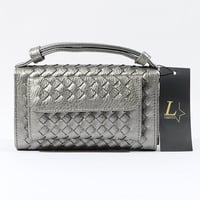 حقيبة بحجم صغير انيقة