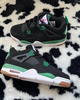 حذاء جوردان فور