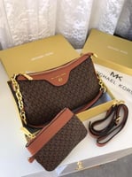 شنطة مايكل كورس