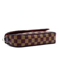 شنطه ماركه لويس فيتون