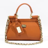 دولتشي اند غابانا حقيبة سيسلي بمقبض علوي