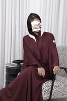 عباية بلاك بيري عنابي مع اكمام واسعه