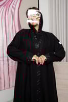 عباية كتان مع تحديد فراشة