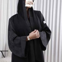 عباية بلاك بيري مع اكمام مشجره اسود