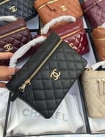 شنطة Chanel الصغيرة