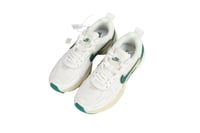 حذاء نايك V2K