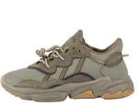 حذاء أديداس