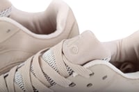 حذاء ألو رنر