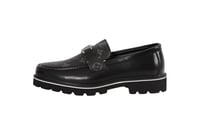 حذاء لوفر لويس فويتون