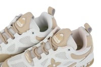 حذاء لويس فويتون ترينر