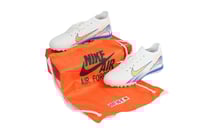 حذاء كرة قدم نايك