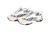 حذاء ديور B22