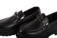 حذاء لوفر فندي