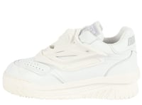 حذاء فراشتى