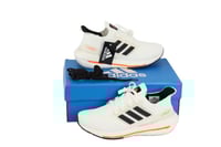 حذاء أديداس ألترا بوست