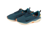 حذاء نايك زوم