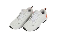 حذاء نايك إم2كي