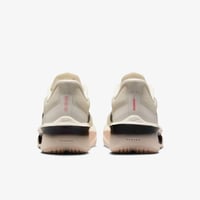 حذاء نايك زوم فلاي6